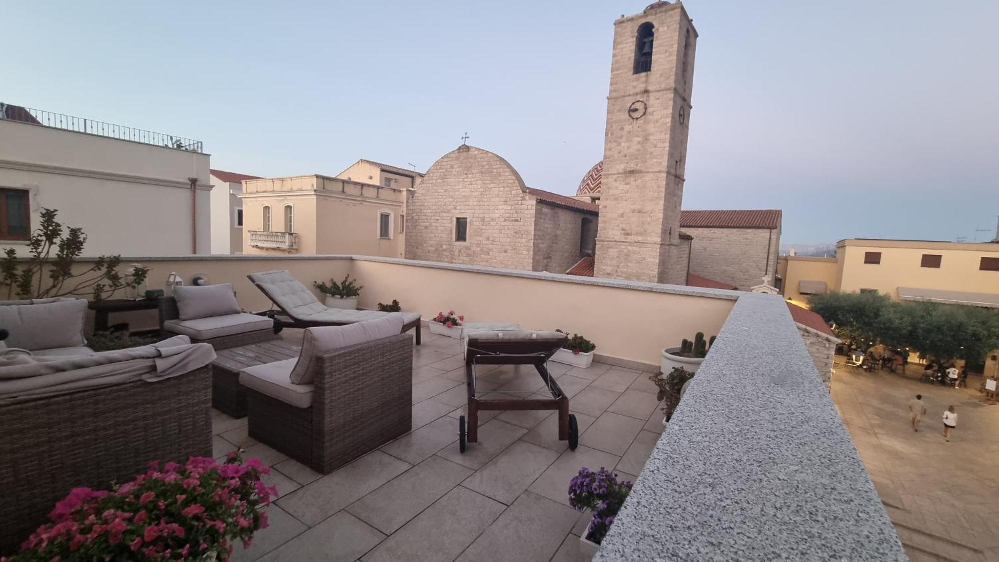 La Casa Del Pittore Olbia Exteriör bild